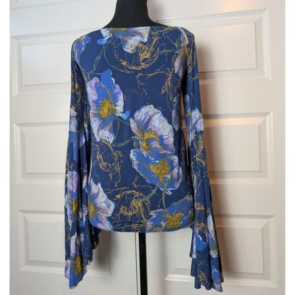 Free People We The Free Size L Birds of Paradise Off Shoulder Bell Sleeve *Flaw - Picture 4 of 9